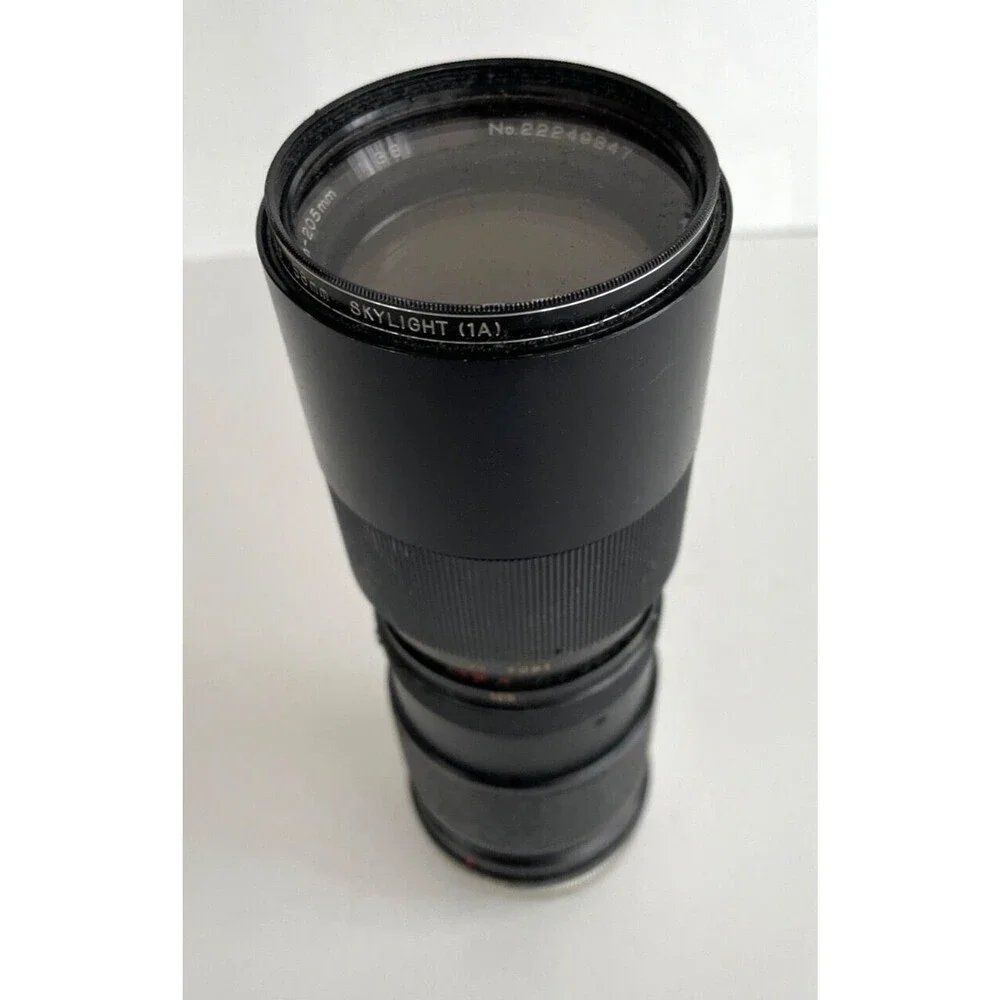 Vivitar 85-205mm F/3.8 Tele-Zoom Lens w/ Skylight Filter, Lens Caps & Case